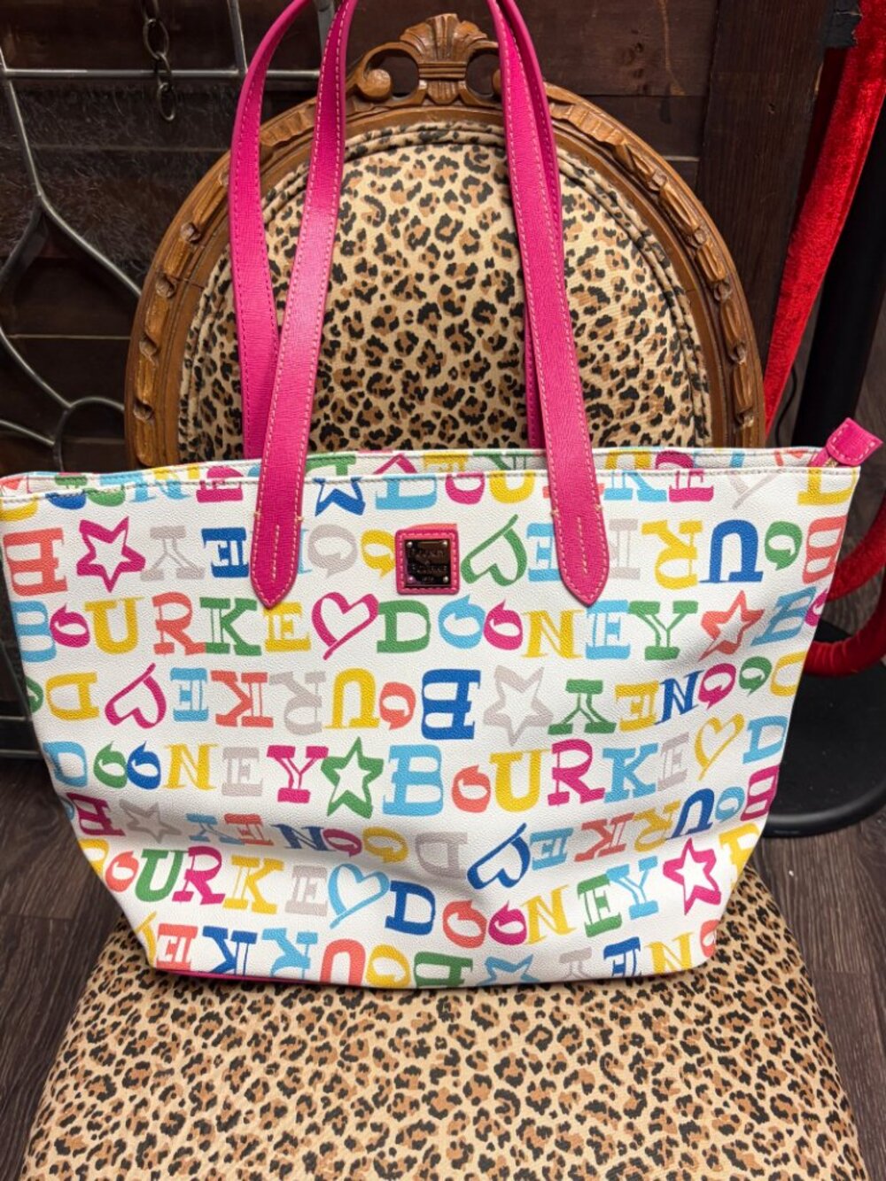 Dooney & Bourke Multicolor Doodle Tote Bag White Hot Pink Hearts Stars - Picture 6 of 6